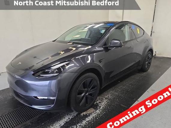 TESLA MODEL Y 2024 7SAYGDED7RF153803 image